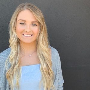 Meet your Posher, Andrea